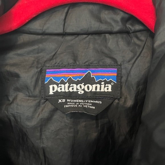 Women’s Black Patagonia Vest - Picture 2 of 3
